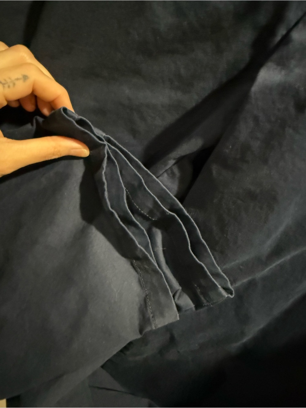 38. Saks Fifth Avenue Deep Navy Men's Chinos 40/32 - Picture 2 of 7